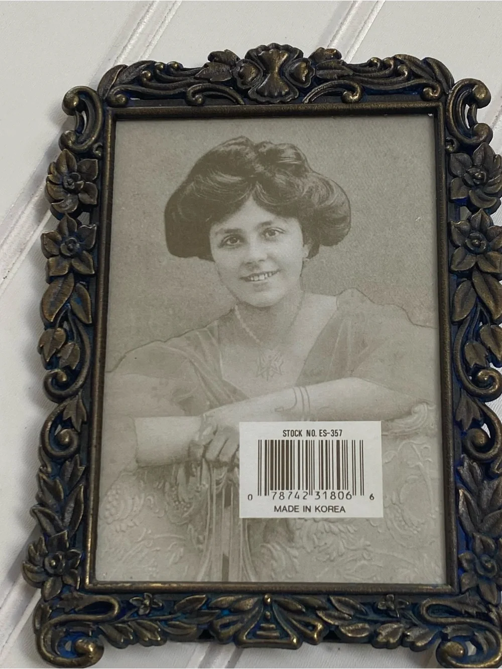 Ornate Decorative Metal Photo Frame - Antique Brass Finish